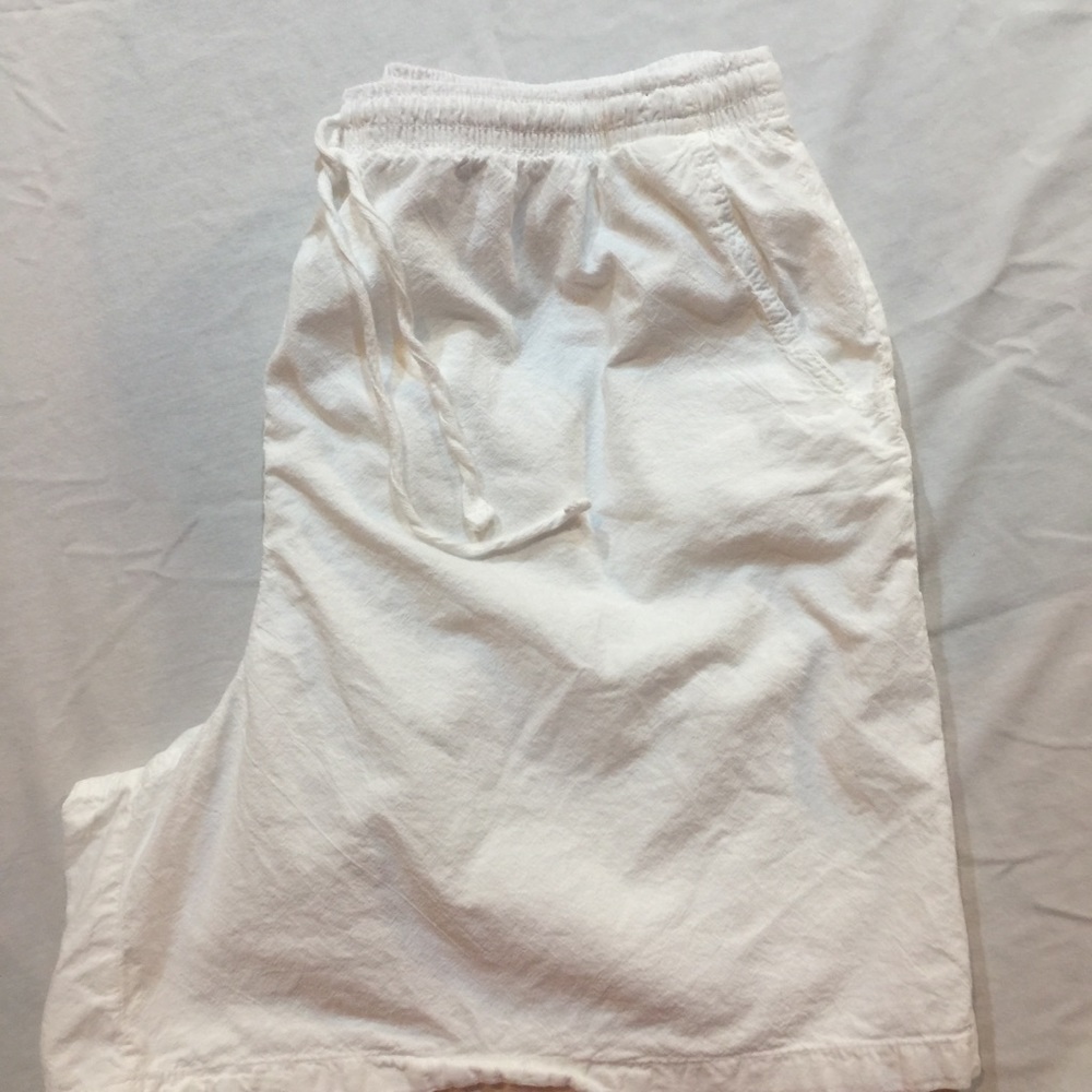 Women’s white 100% cotton shorts 2X walking comfortable elastic waist festival